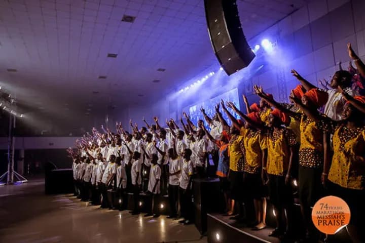 Volunteers serving during Marathon Messiah’s Praise